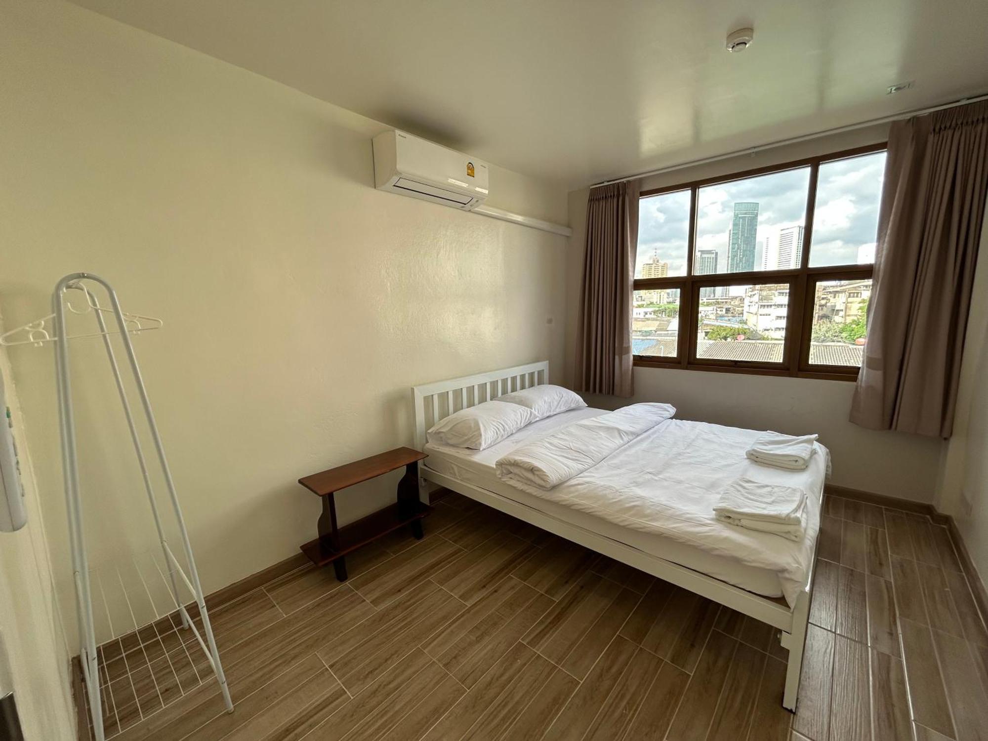Krung Tone Hostel Bangkok Zewnętrze zdjęcie